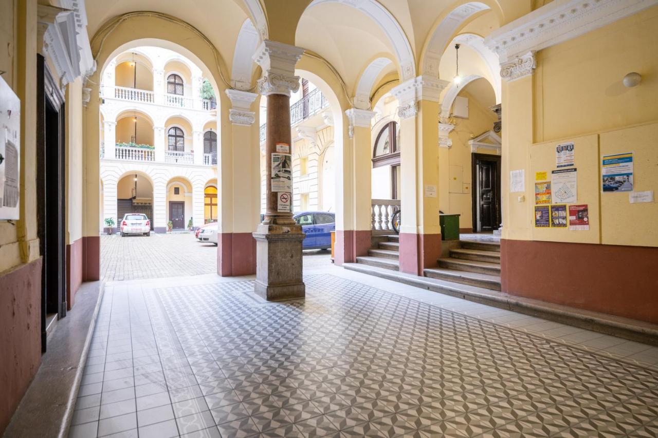 Apartments Next To The Synagogue Budapest Exterior foto